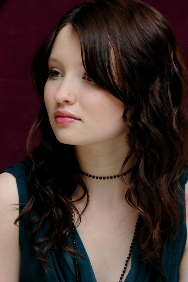 Emily Browning New Kid on the Block