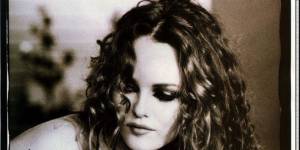 Vanessa Paradis coiffure